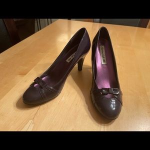 Dark Eggplant Purple 8.5 American Eagle Heels with Bow
